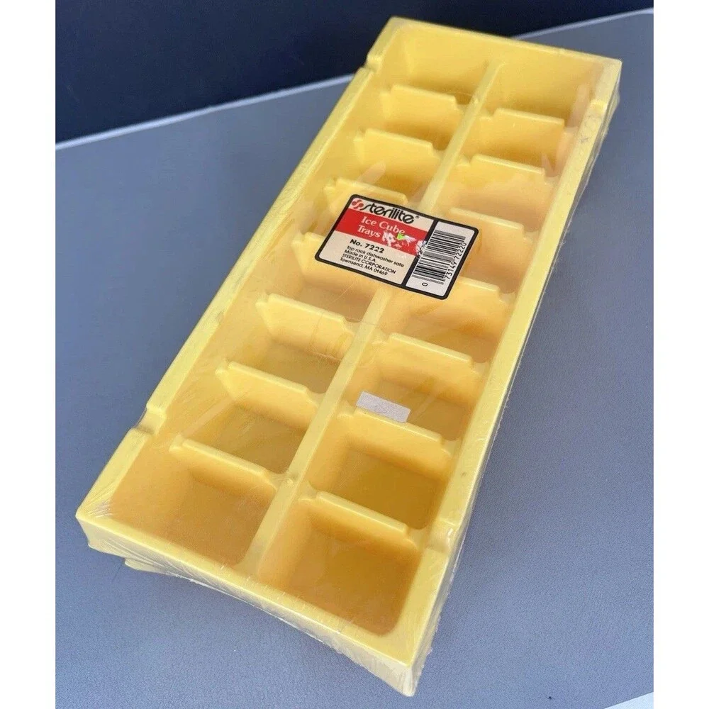 Vintage Sterlite Ice Cube Tray - 16 cube - Set of 2 - Stackable - Made In USA